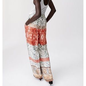 Zara high waisted flowy printed pants NEVER WORN